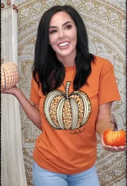 Fall - Sassy Autumn Leopard Pumpkin T-shirt