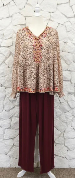 Miss Turn Heads Blouse